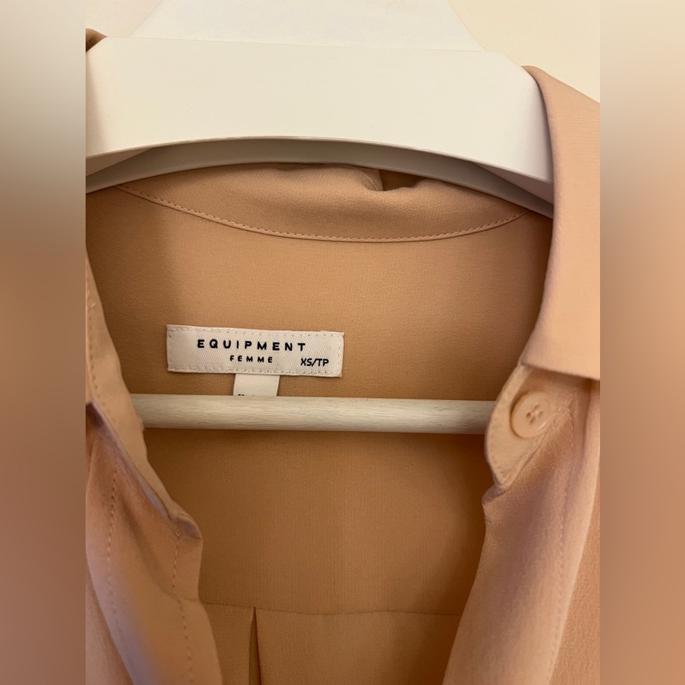Equipment- silk blouse,beige pink (xs) - Picture 7 of 8